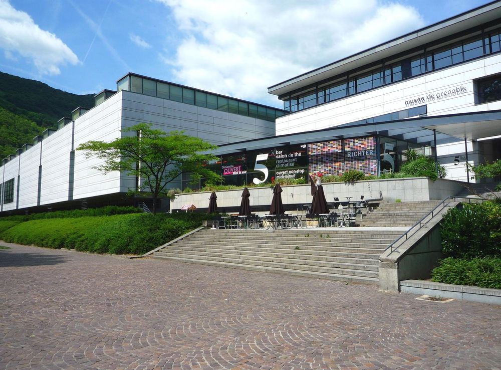 File:Musee Grenoble.JPG - Wikimedia Commons