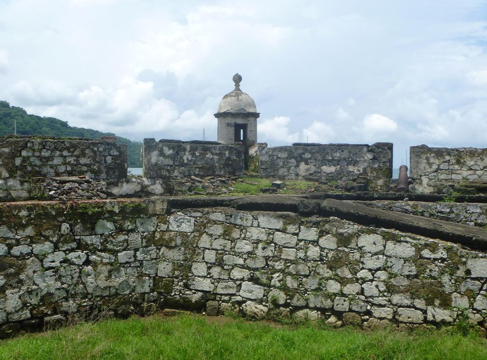 File:4. Fuerte Santiago de la Gloria (4).JPG - Wikimedia Commons