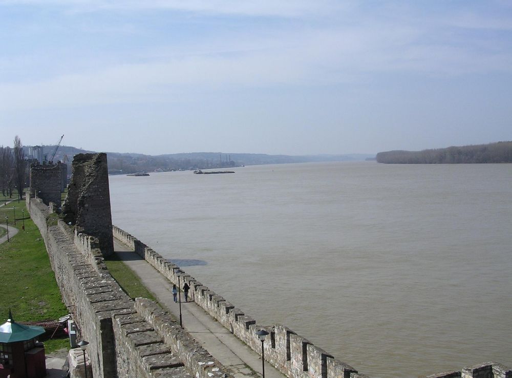 File:Danube in Smederevo (Serbia).JPG - Wikimedia Commons