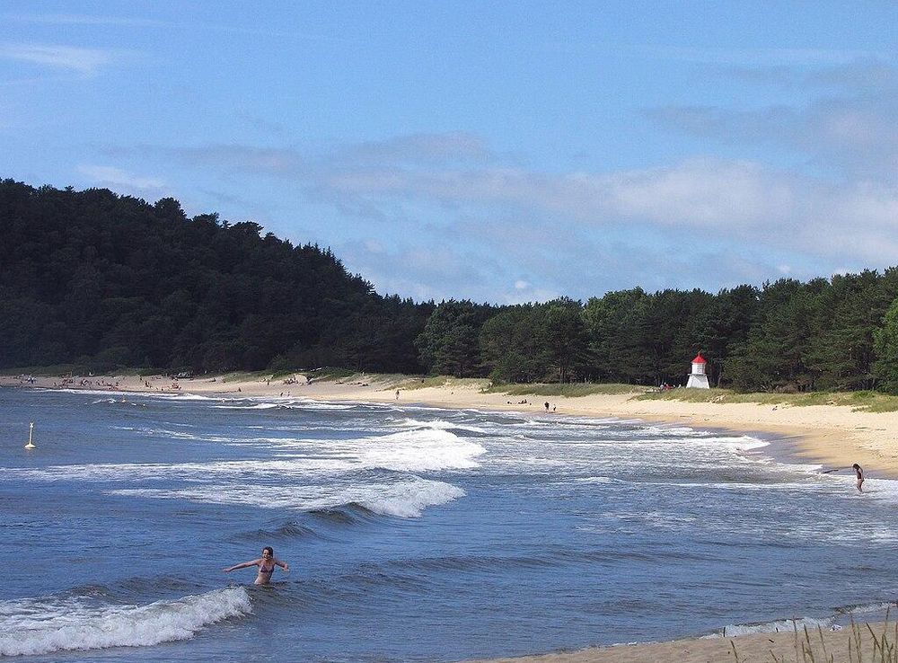 File:Mandal beach - der Srand von Mandal Vest-Agder Norway Norwegen Foto  Wolfgang Pehlemann IMG 9381.jpg - Wikimedia Commons