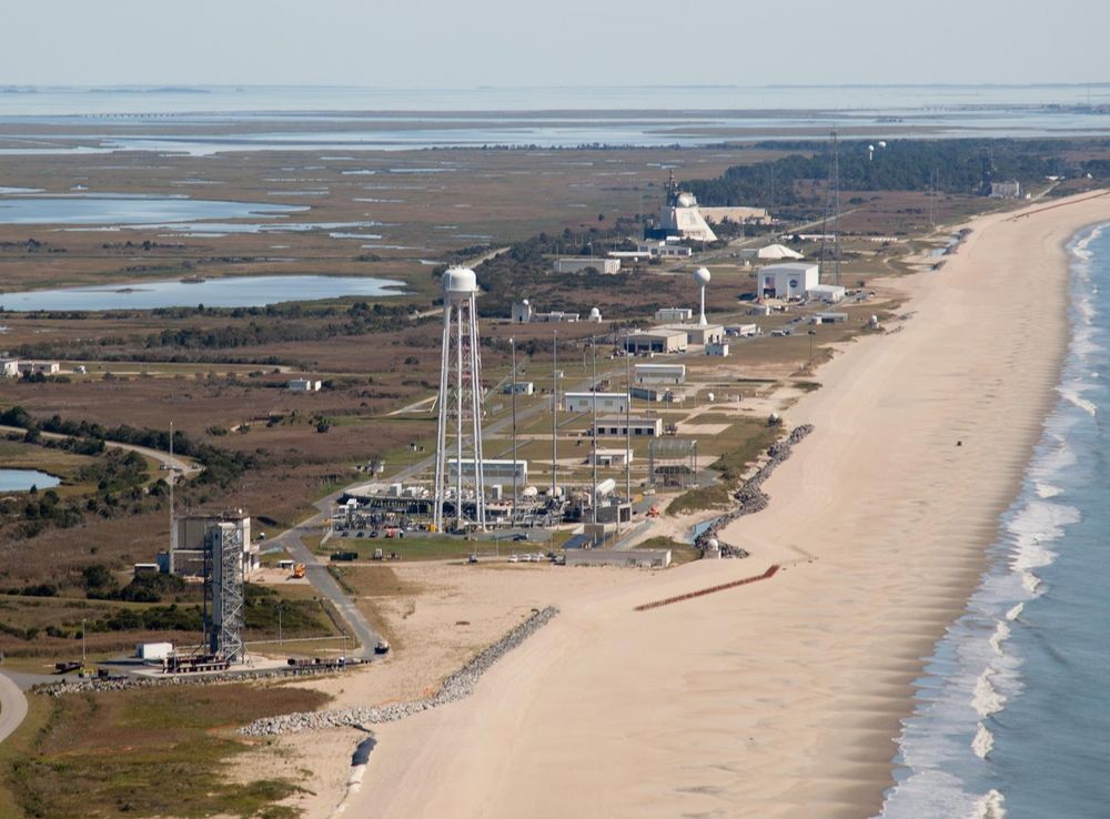 File:Mid-Atlantic Regional Spaceport - aerial photo.jpg - Wikipedia