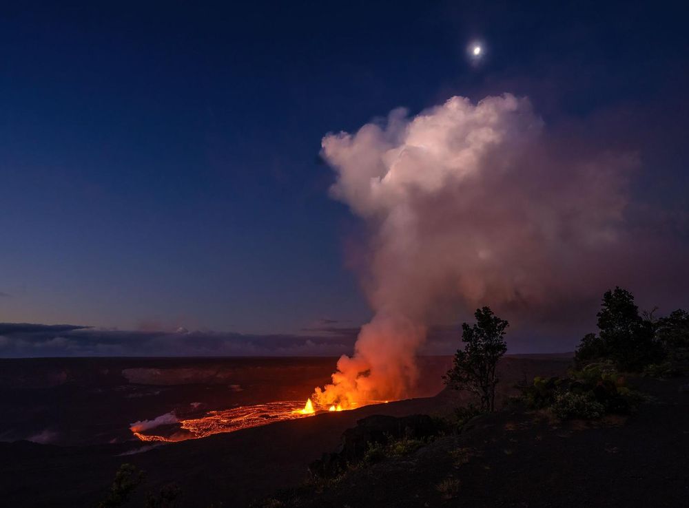 Safe viewing tips for new eruption in Hawai'i Volcanoes National Park -  Hawaiʻi Volcanoes National Park (U.S. National Park Service)