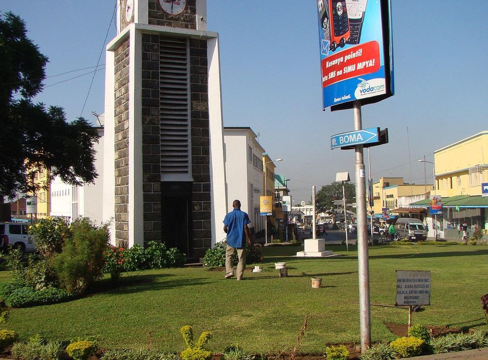 File:Arusha Clock Tower.JPG - Wikimedia Commons