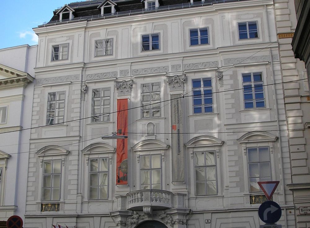 File:Palais Mollard-Clary, Vienna June 2006 322.jpg - Wikipedia