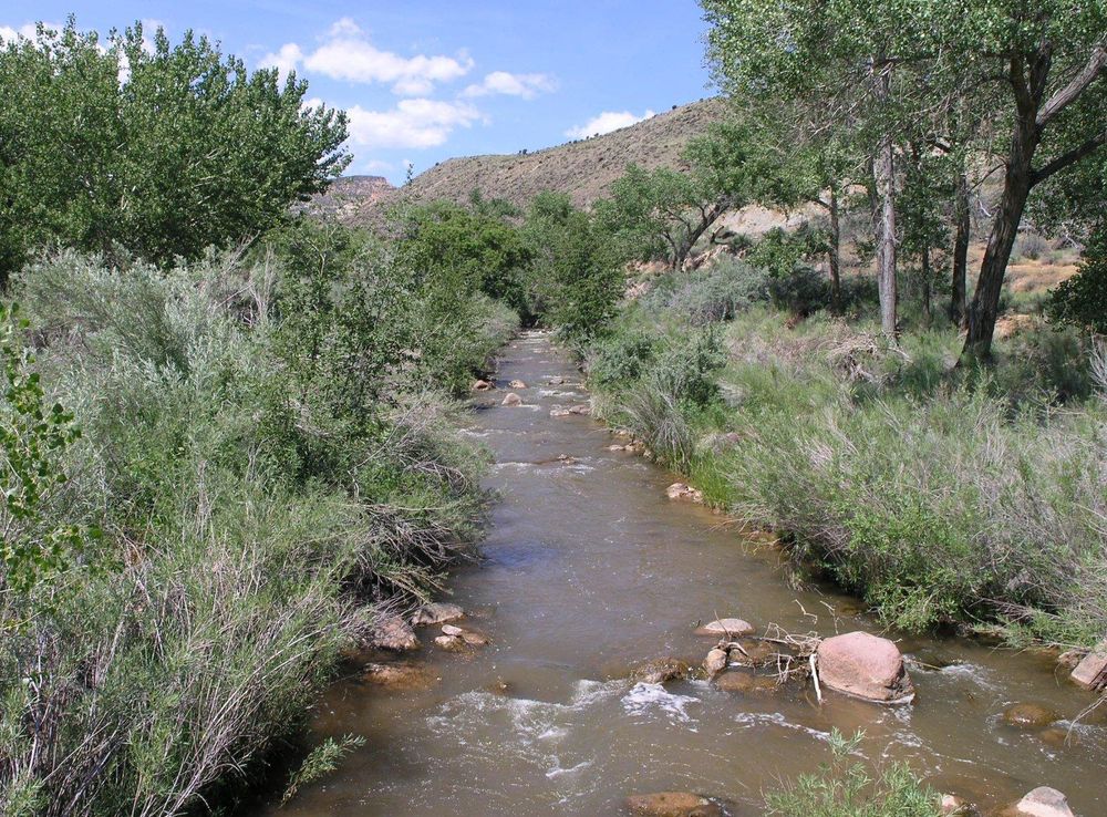 File:Fremont River from near the Gifford Farmhouse in Capitol Reef NP.jpeg  - Wikimedia Commons