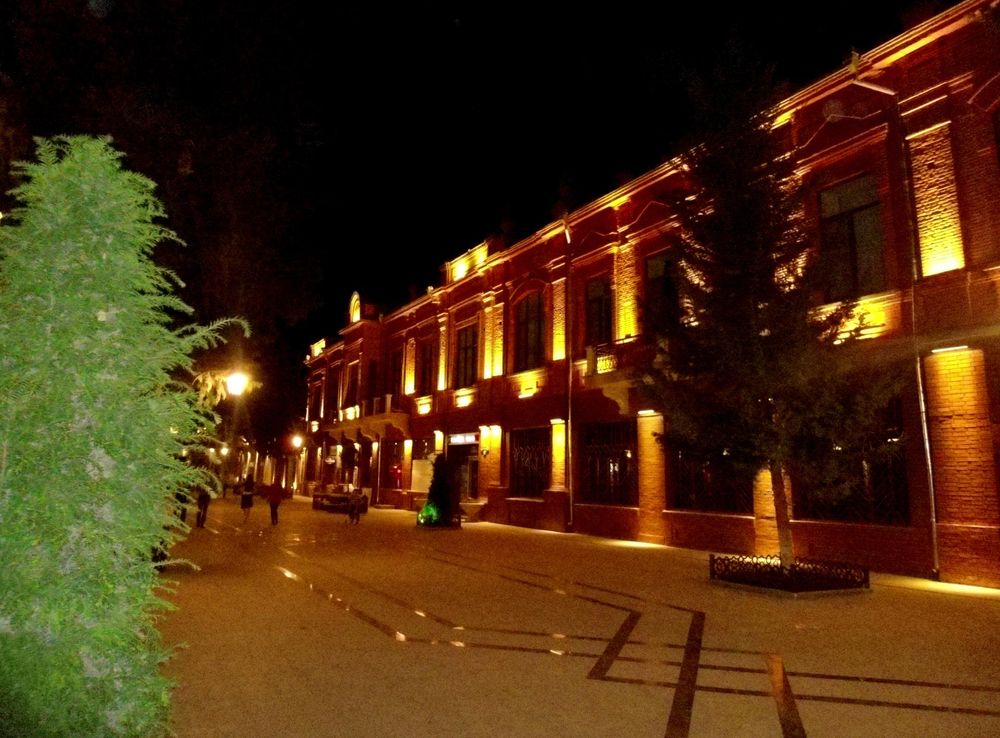 File:Javad khan street in Ganja Azerbaijan.JPG - Wikimedia Commons