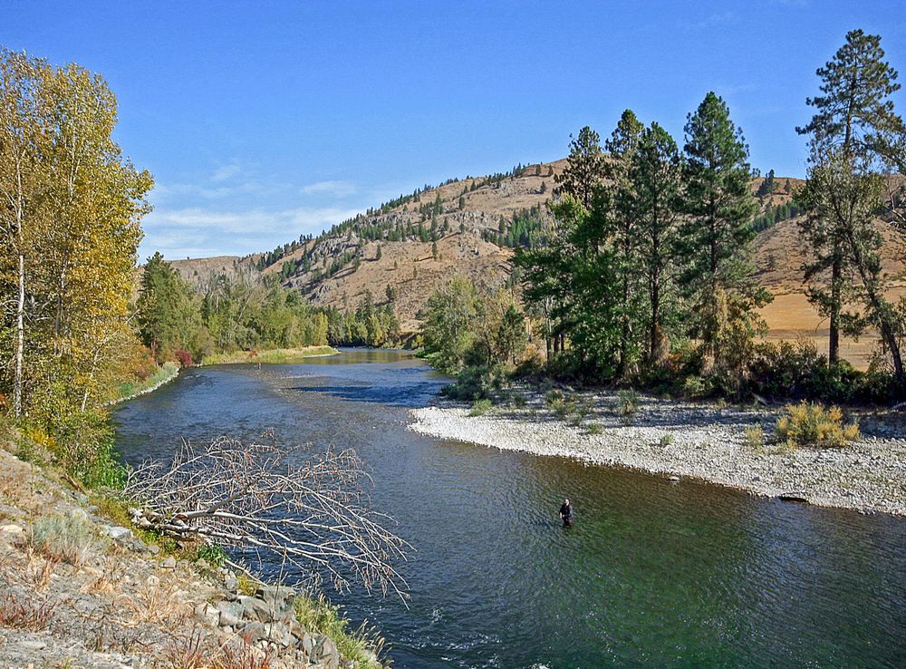 File:Methow River Fishing (218124261).jpeg - Wikimedia Commons