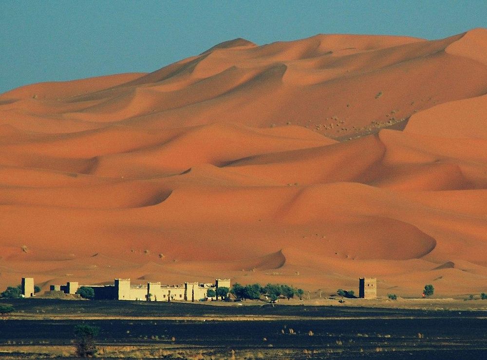 File:Merzouga, Morocco.jpg - Wikimedia Commons