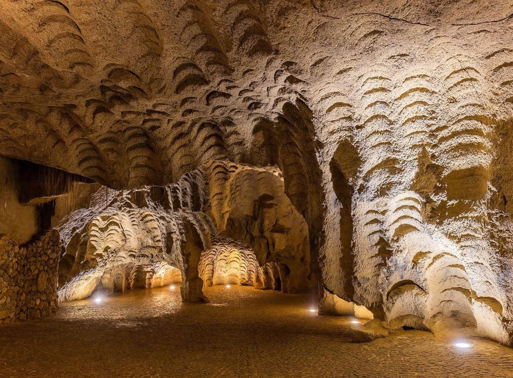 File:Cuevas de Hércules, Cabo Espartel, Marruecos, 2015-12-11, DD 22-24  HDR.JPG - Wikipedia