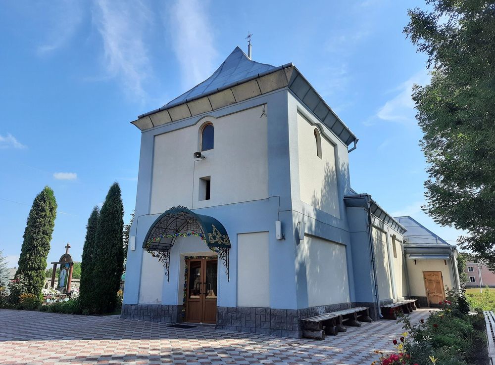 File:Церква Воздвиження Чесного Хреста (18 ст.).jpg - Wikimedia Commons