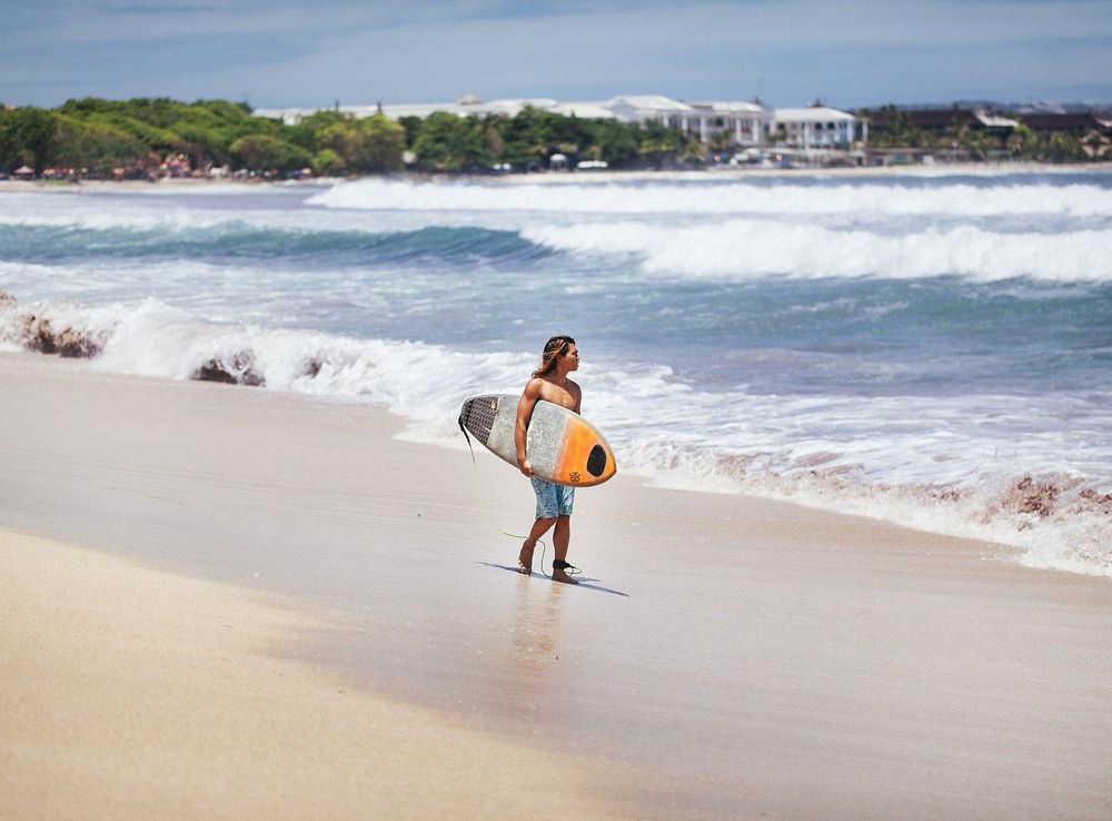 File:Surfer at Kuta Beach, Bali (Unsplash).jpg - Wikimedia Commons