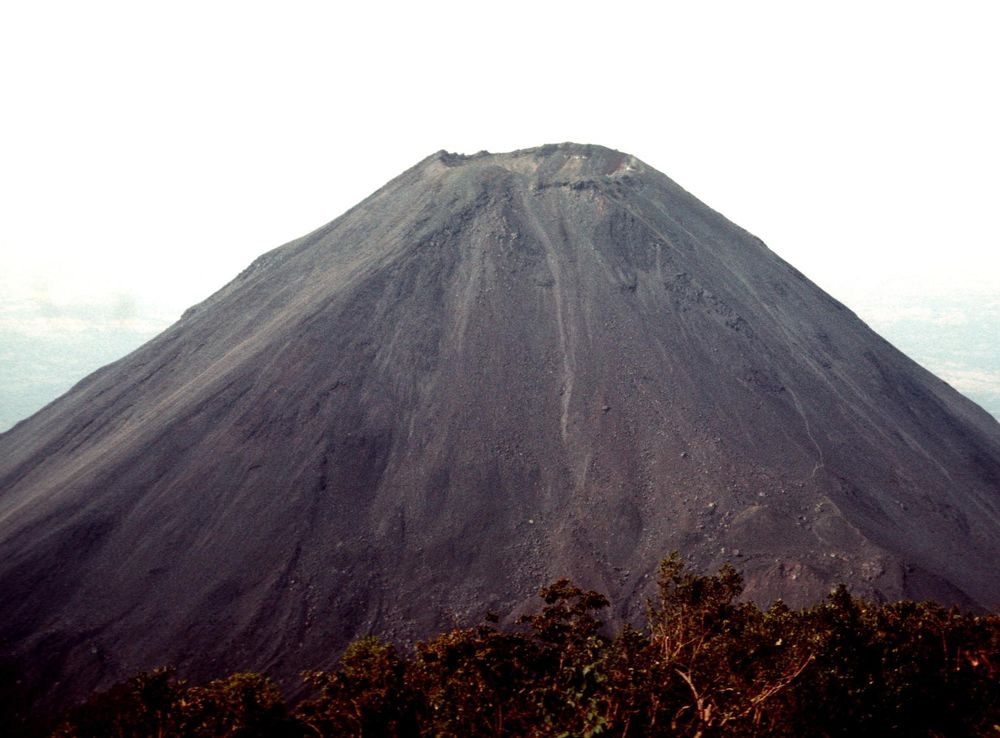 File:CERRO VERDE NATIONAL PARK, EL SALVADOR.jpg - Wikimedia Commons