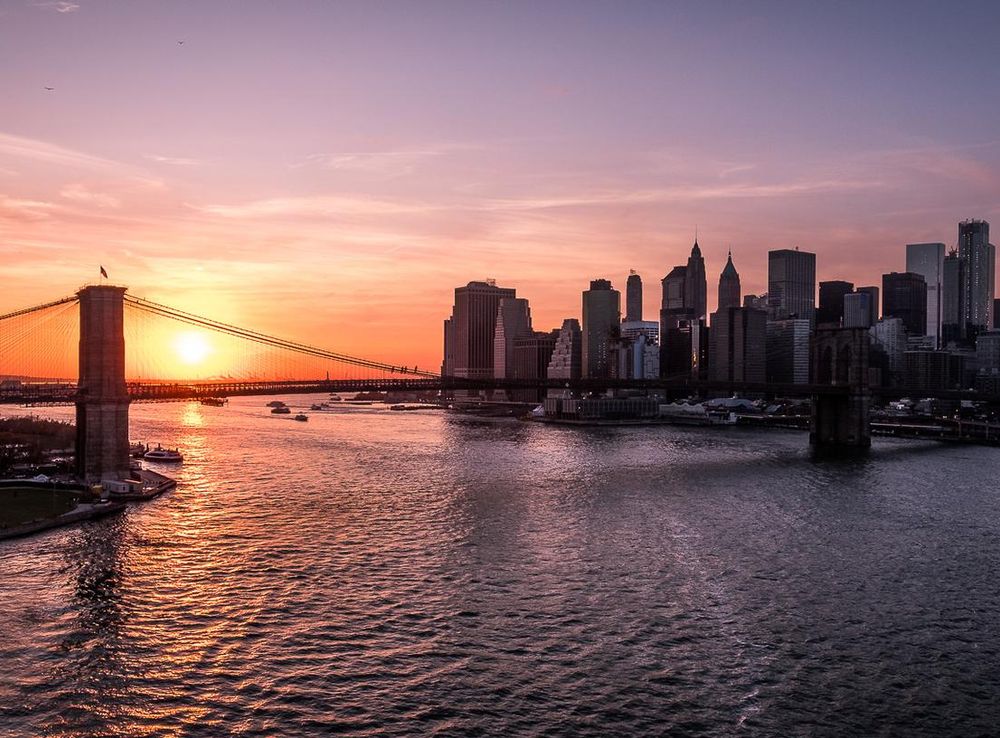 File:Brooklyn Bridge And Manhattan At Sunset New York Cityscape Photography  (238415973).jpeg - Wikimedia Commons