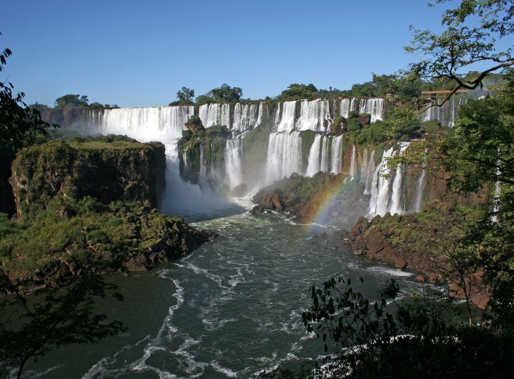 Ficheiro:Iguazu National Park Falls.jpg – Wikipédia, a enciclopédia livre