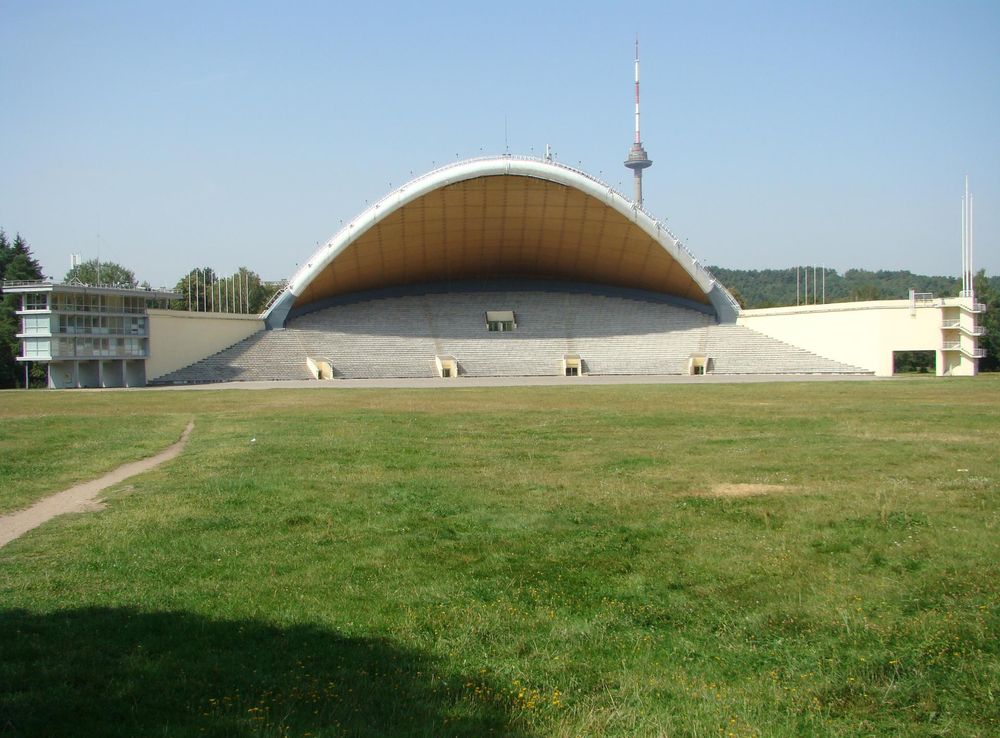 Vaizdas:Stage in Vingis park Vilnius.JPG – Vikipedija