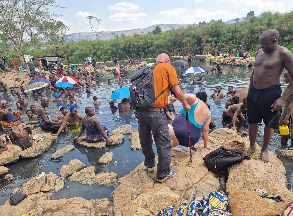 File:Kitagata Hot Springs in Uganda (3).jpg - Wikipedia