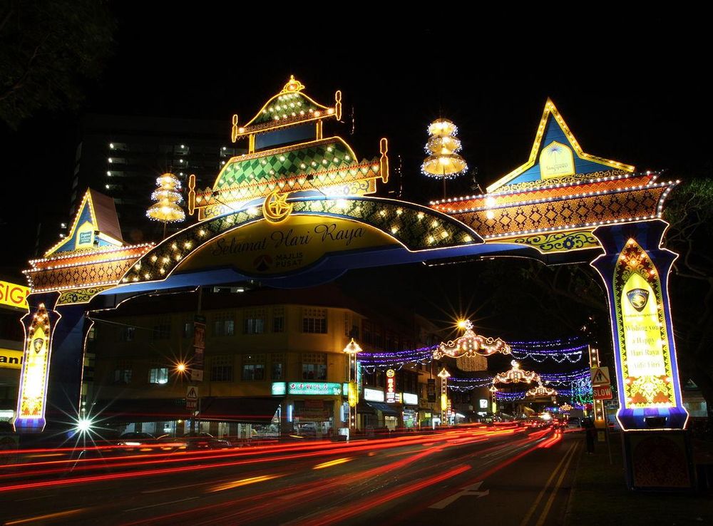 File:Ramadan, Geylang Serai, Singapore (3886755657).jpg - Wikimedia Commons