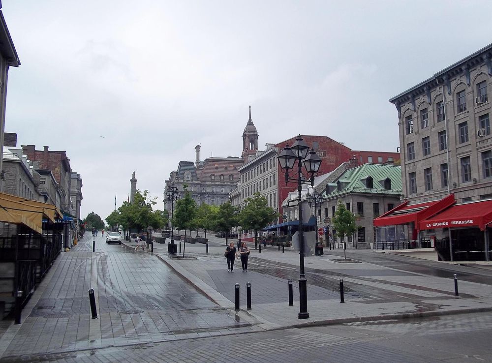 File:Place Jacques-Cartier Montreal 2011-05-29.jpg - Wikipedia