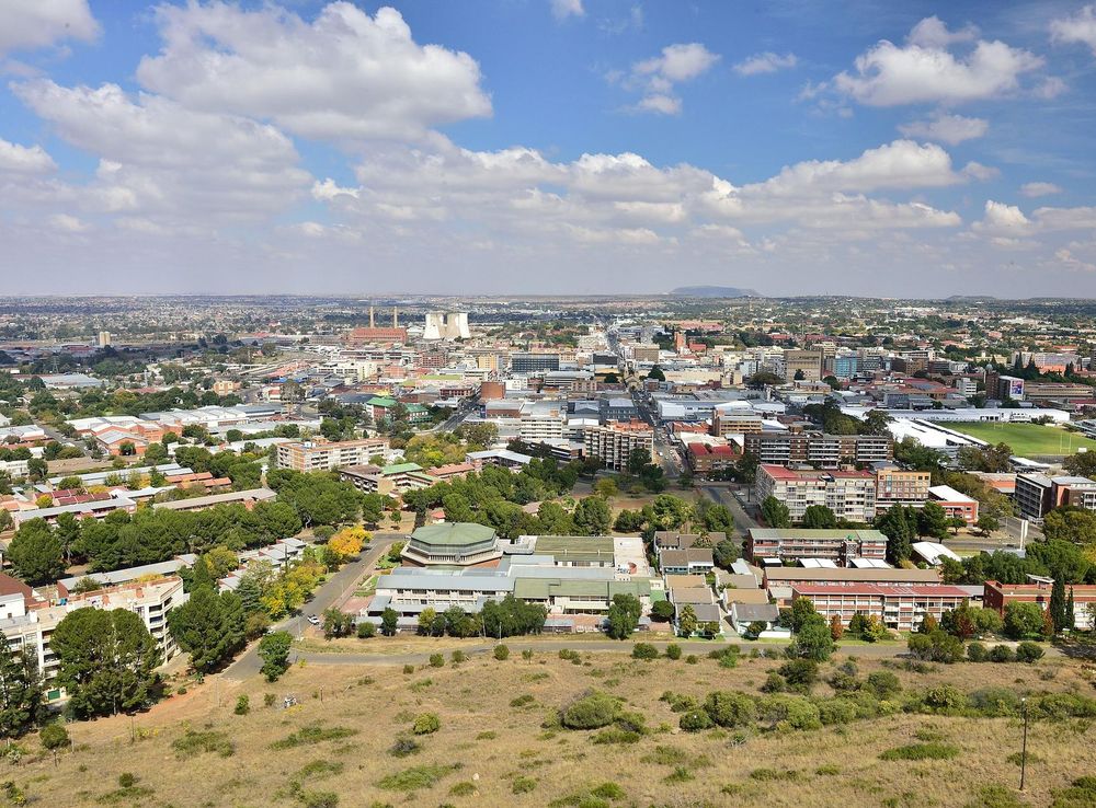 File:Bloemfontein, Free State, South Africa (20351086709).jpg - Wikimedia  Commons