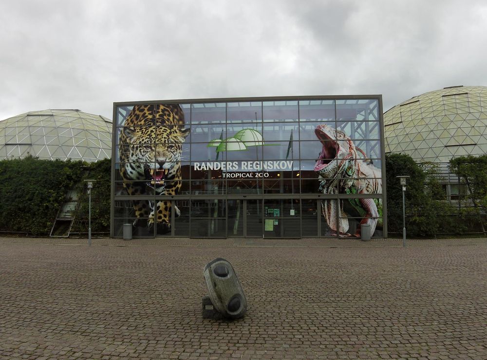 Fil:Randers Regnskov facade.jpg - Wikipedia, den frie encyklopædi
