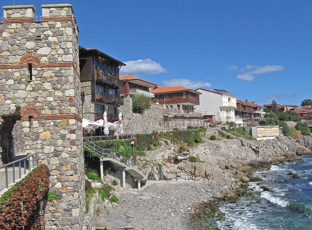 File:Sozopol-09-2011 (1).jpg - Wikimedia Commons