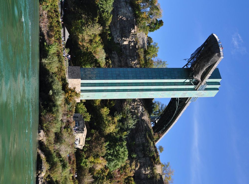 File:Niagara Falls observatory tower.JPG - Wikimedia Commons