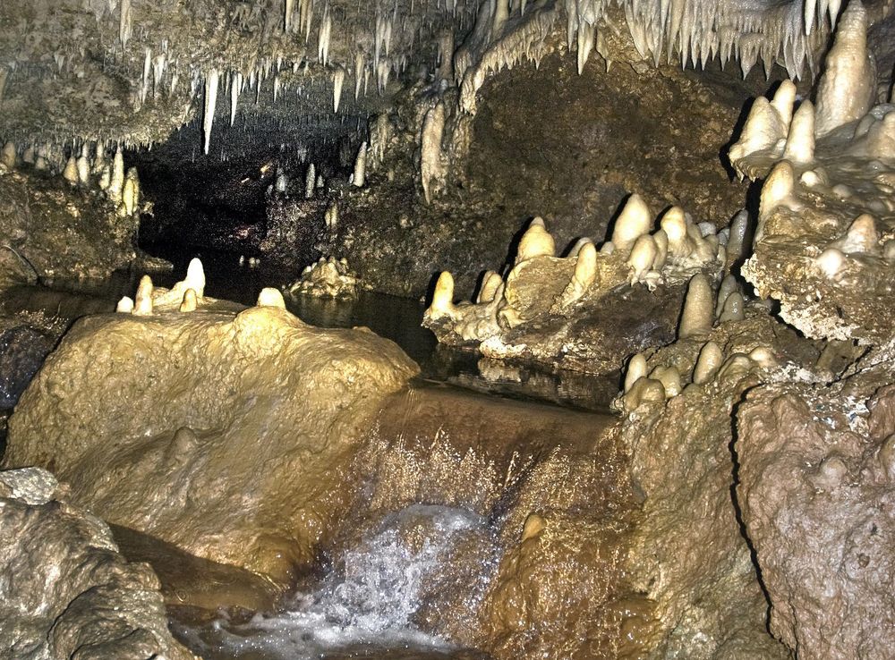 File:Harrisons Cave, Barbados (6988019291).jpg - Wikimedia Commons