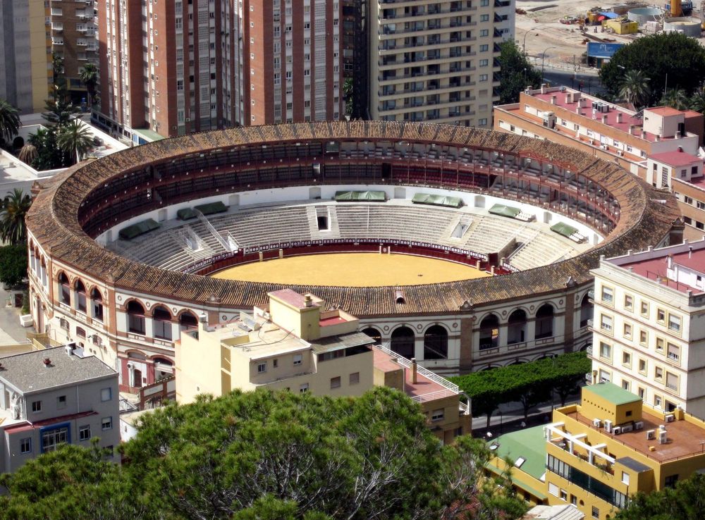 File:Málaga La Malagueta 01.jpg - Wikipedia