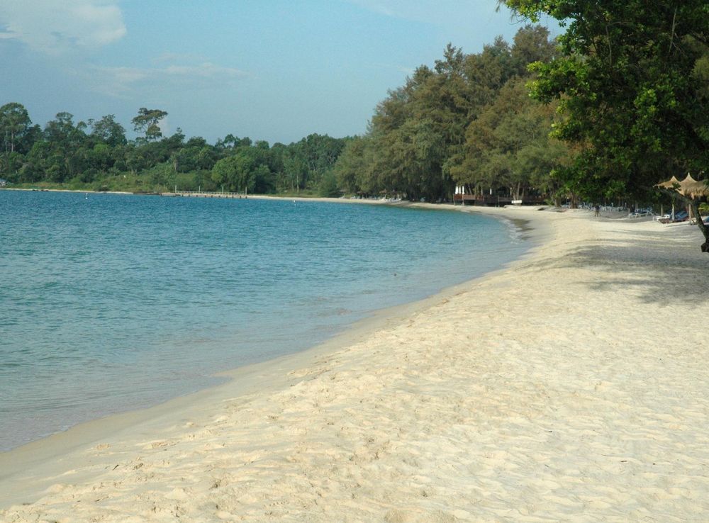File:SokhaBeach.JPG - Wikimedia Commons