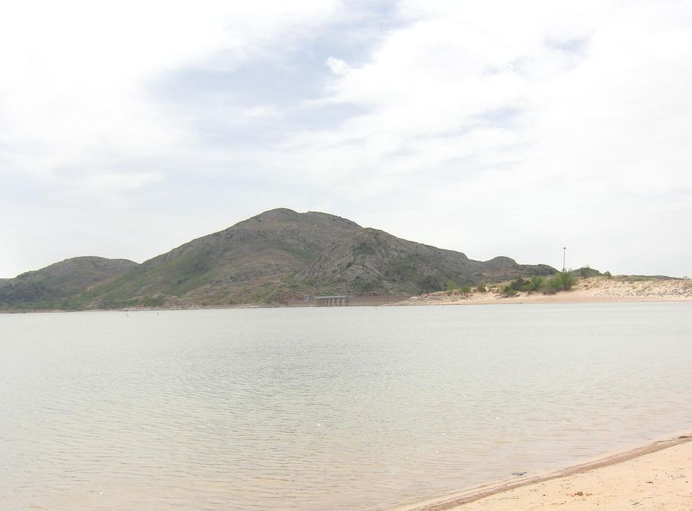 File:Lake-Altus-OK-4-11.jpg - Wikimedia Commons