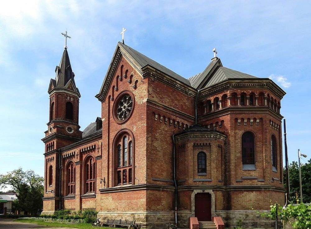 Файл:Mykolaiv catholic church outside.jpg — Вікіпедія