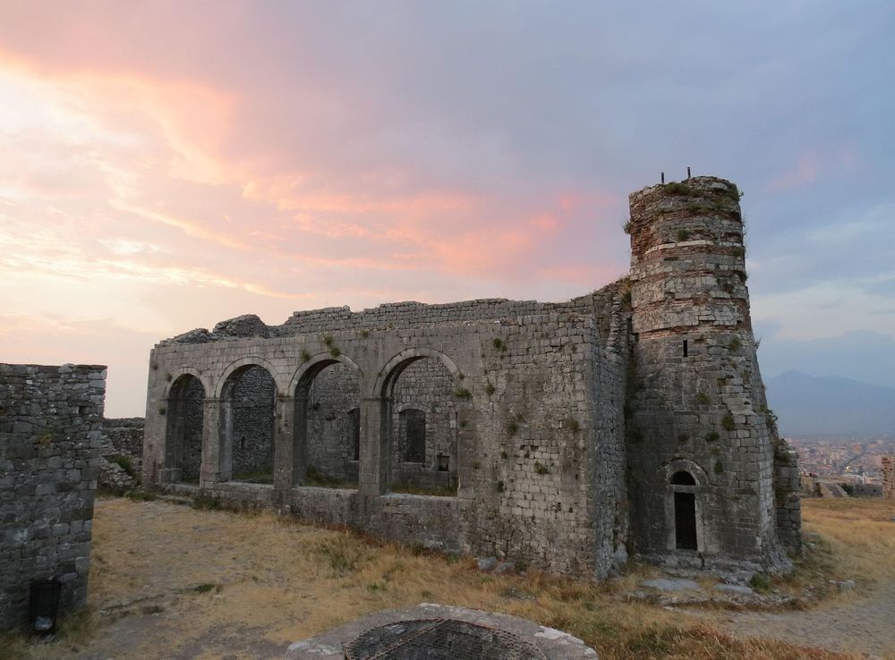File:Rozafa Castle in July 2013 (5).JPG - Wikimedia Commons