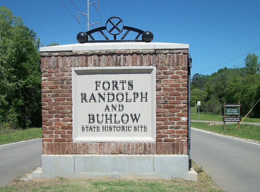 File:Forts Randolph and Buhlow State Historic Site Entrance, March 2012.JPG  - Wikimedia Commons