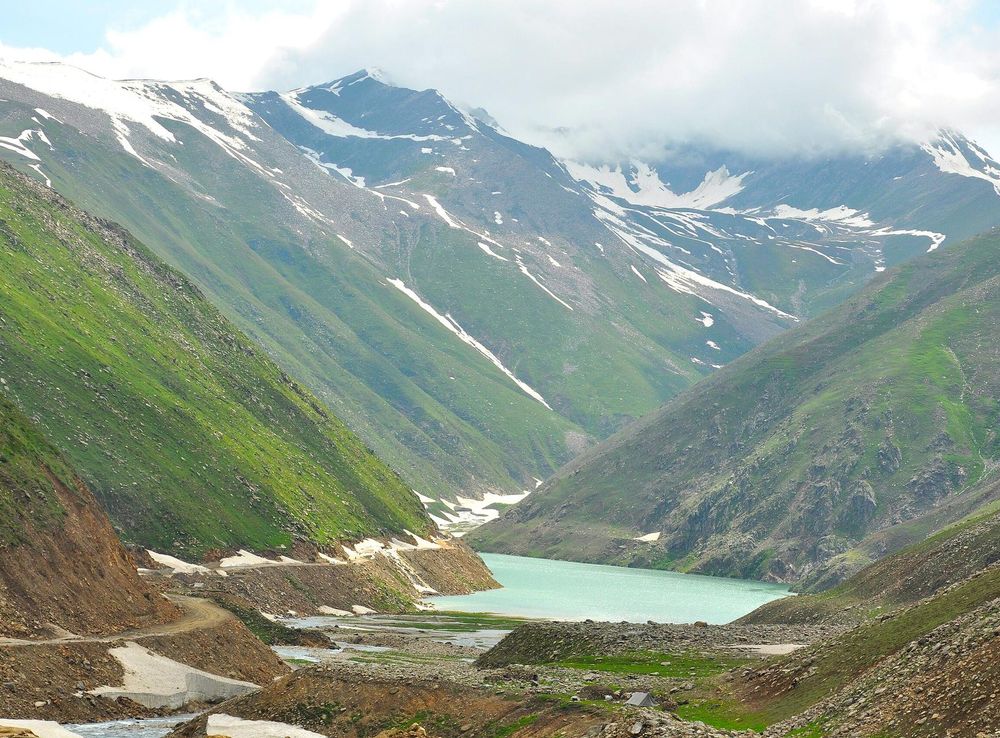 File:Lulusar Lake, Naran, KPK, Pakistan.JPG - Wikimedia Commons