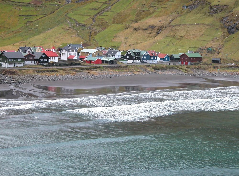 File:Tjørnuvík, Faroe Islands.JPG - Wikipedia
