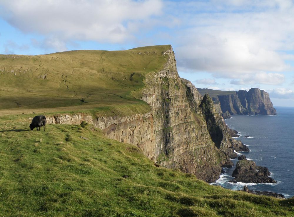 File:View from Eggjarnar towards Westcoast of Suduroy and Beinisvord.JPG -  Wikipedia
