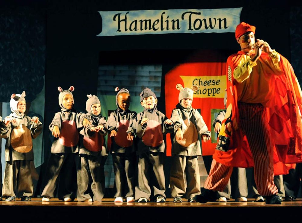 Dyess children perform Pied Piper > Dyess Air Force Base > Article Display