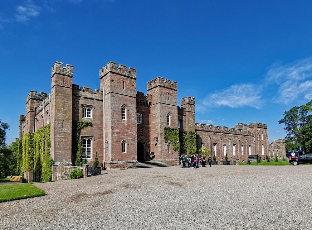 File:Perth and Kinross Scone Palace 2.jpg - Wikimedia Commons