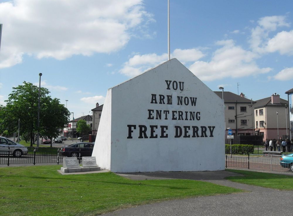 File:Free Derry corner.JPG - Wikimedia Commons