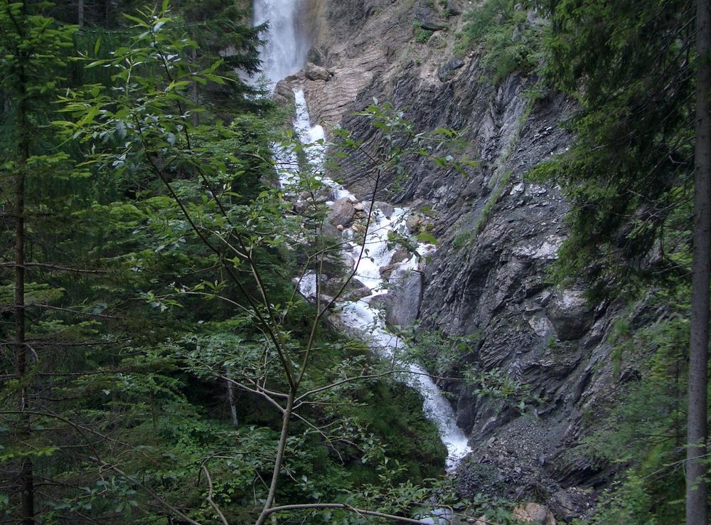 File:Waterfall Julian Alps Slovena (10).JPG - Wikimedia Commons