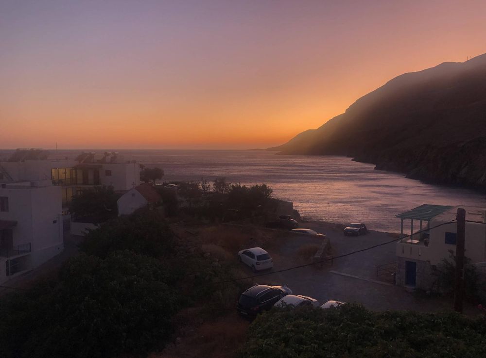 Free picture: cars, mist, resort area, sea, summer season, sunscreen,  travel, traveler, urban area, sunset