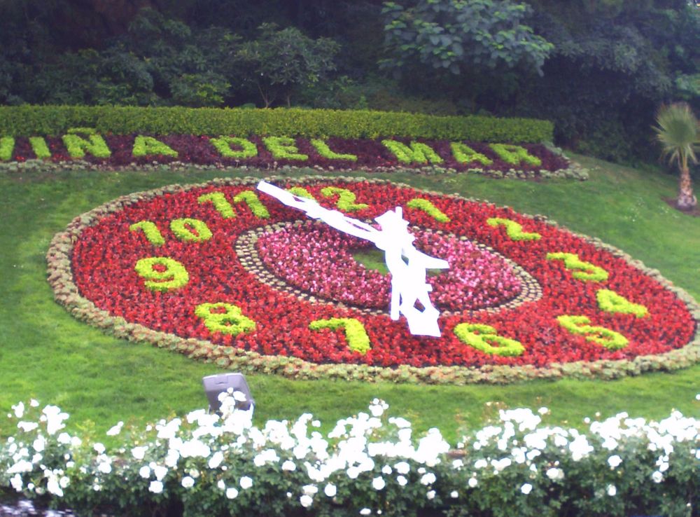 File:Reloj de flores.(Viña del Mar).jpg - Wikimedia Commons