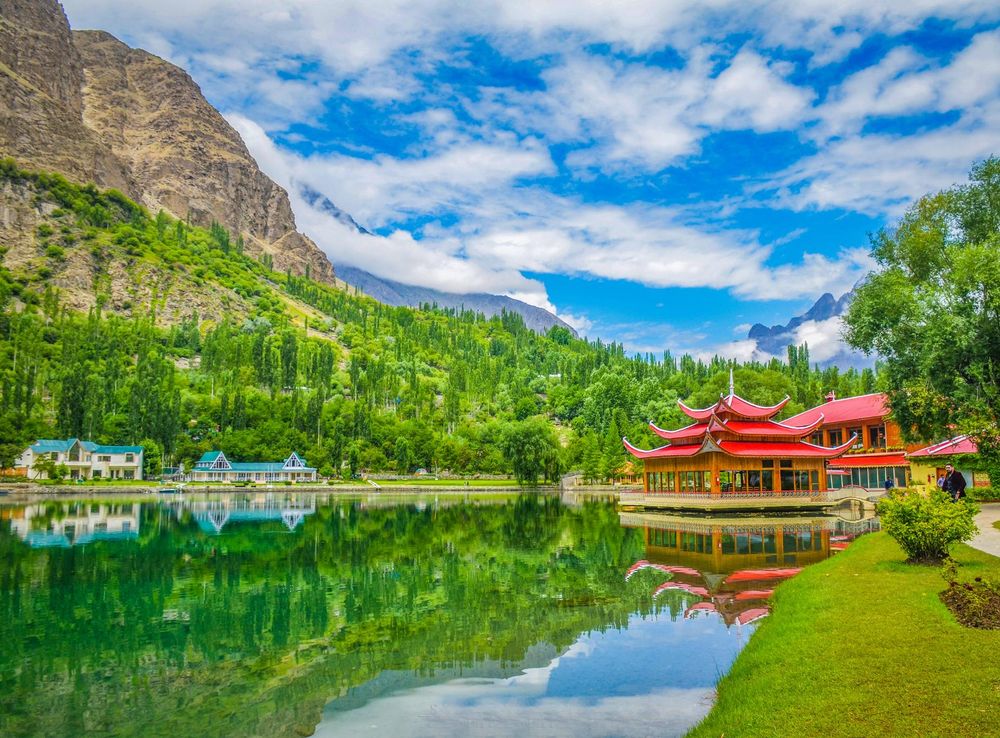 File:Shangrila resort skardu.jpg - Wikipedia