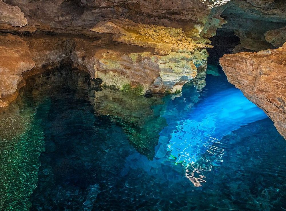 Ficheiro:Poço Azul - Chapada Diamantina - BA.jpg – Wikipédia, a  enciclopédia livre
