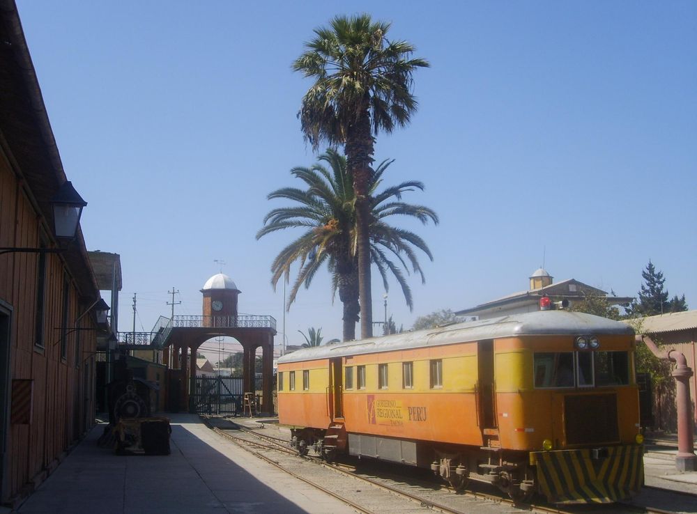Archivo:Tacna Modern Railcar.JPG - Wikipedia, la enciclopedia libre