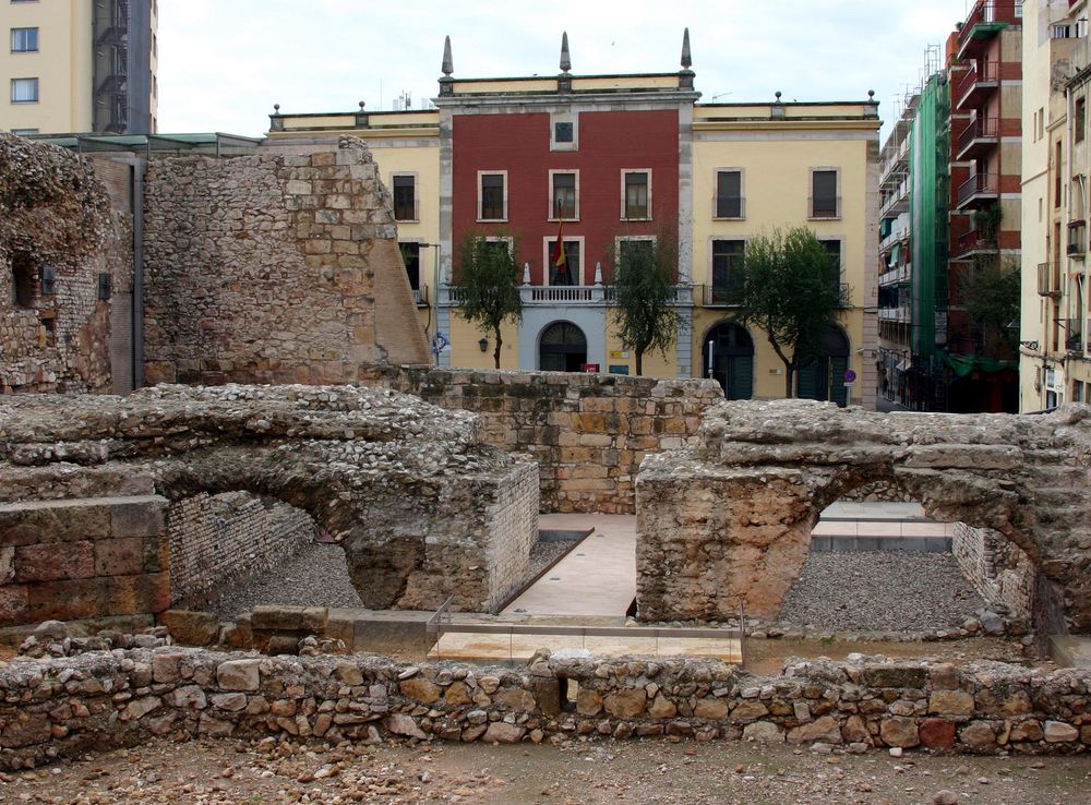 File:Roman circus - Tarragona - Catalonia 2014 (2).JPG - Wikimedia Commons