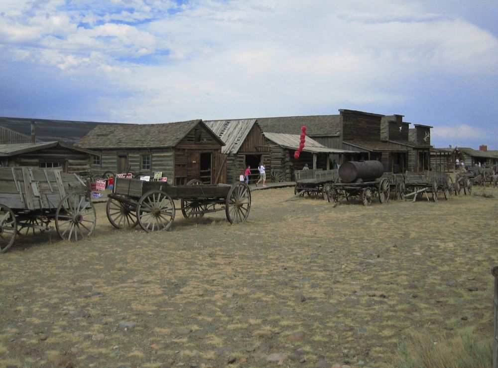 File:Trail Town of Cody IMG 0314.JPG - Wikipedia