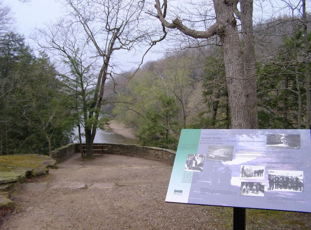 File:Sunset Point P4190069.jpg - Wikimedia Commons