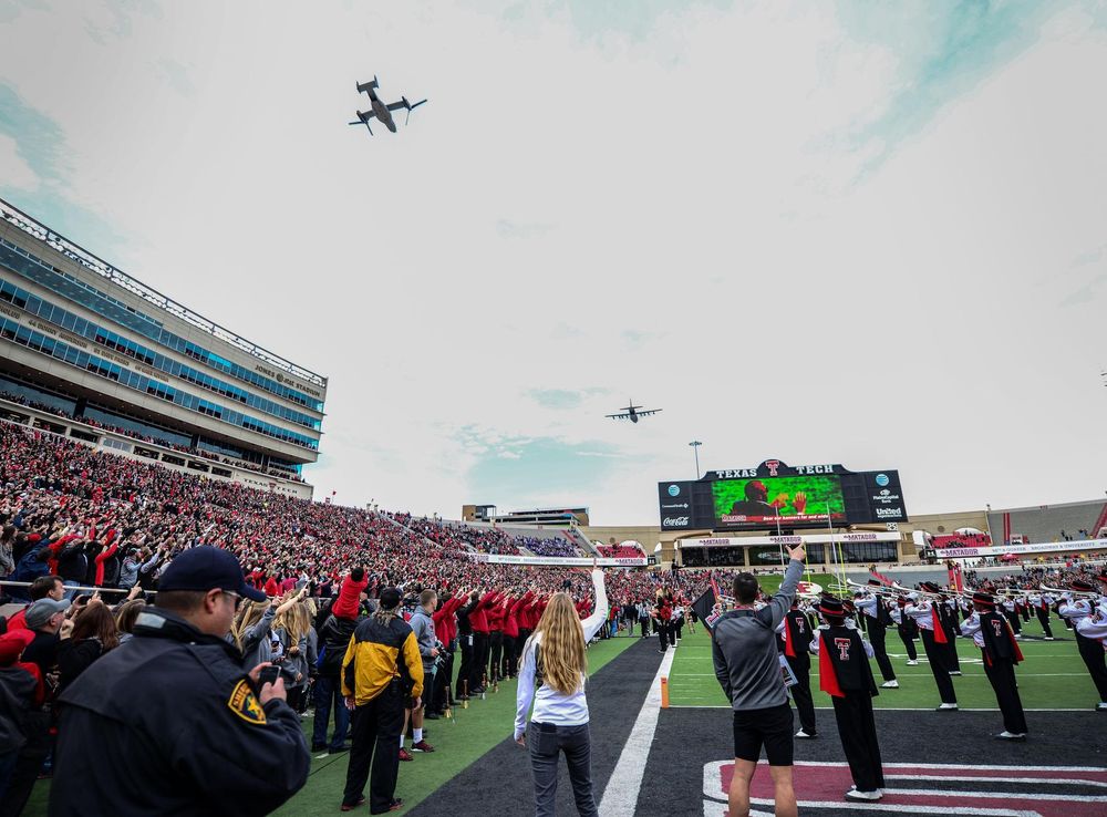 Texas Tech game brings community and Air Commandos together