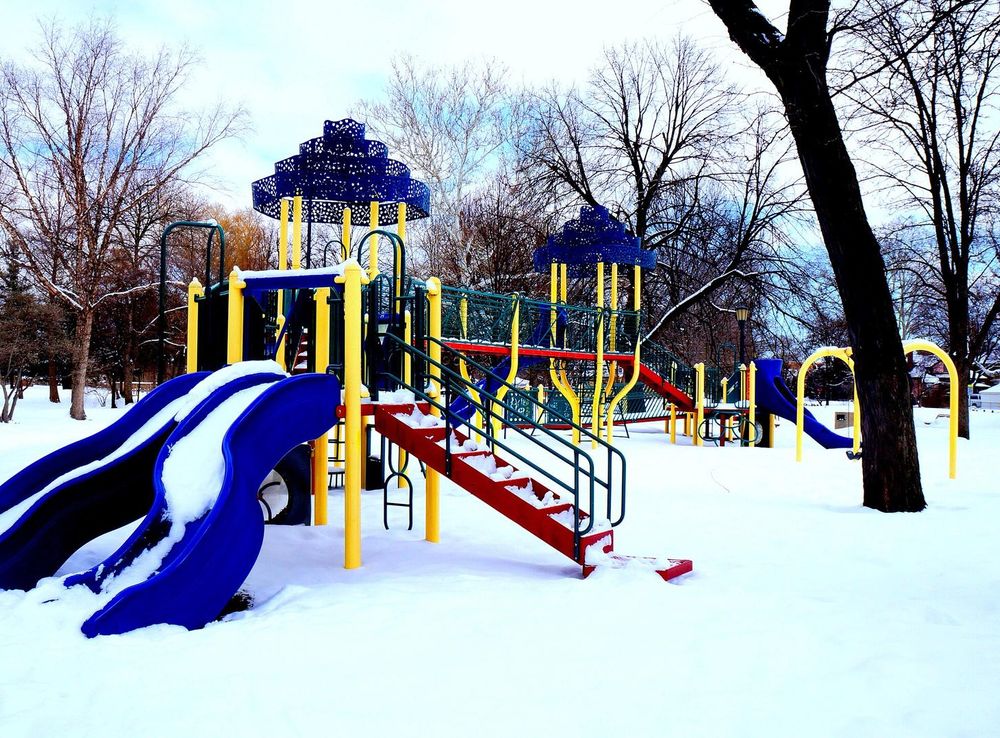 File:Proksa Park Playground.JPG - Wikimedia Commons